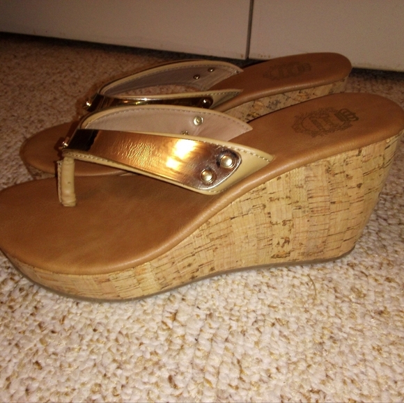 Juicy Couture wedge sandals size 6M - Picture 6 of 9